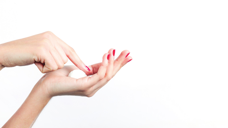 How to strengthen nails